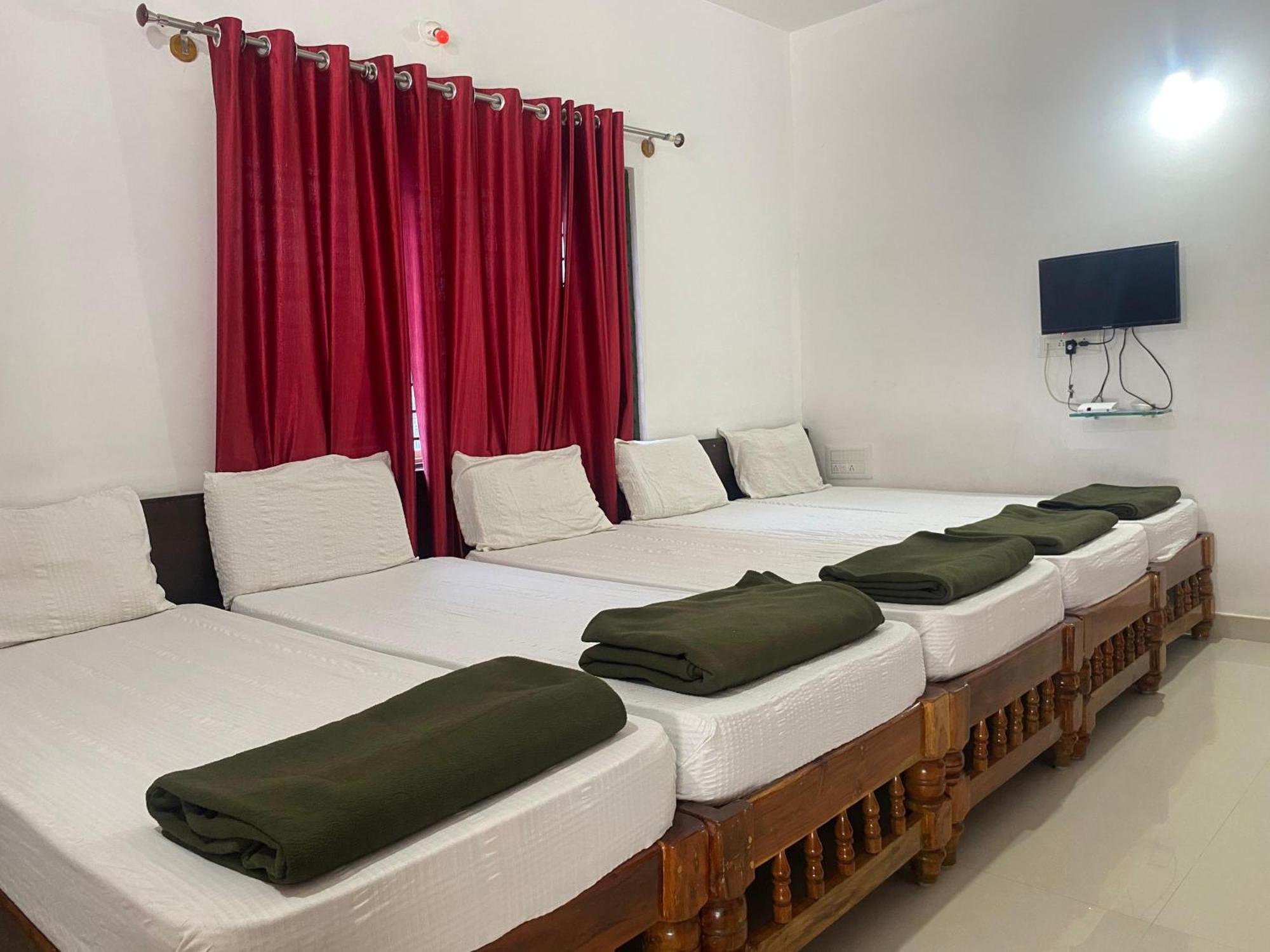 Bougain Homestay *